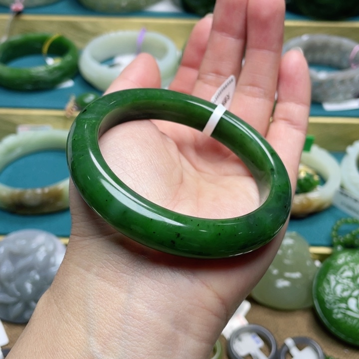 和田玉手镯56圈口 编号4未镶嵌