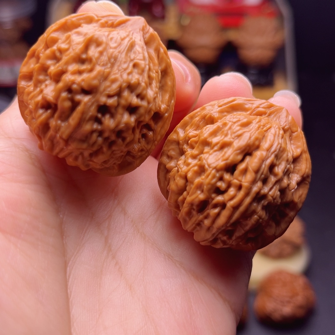 文玩核桃吊坠芙蓉狮子头