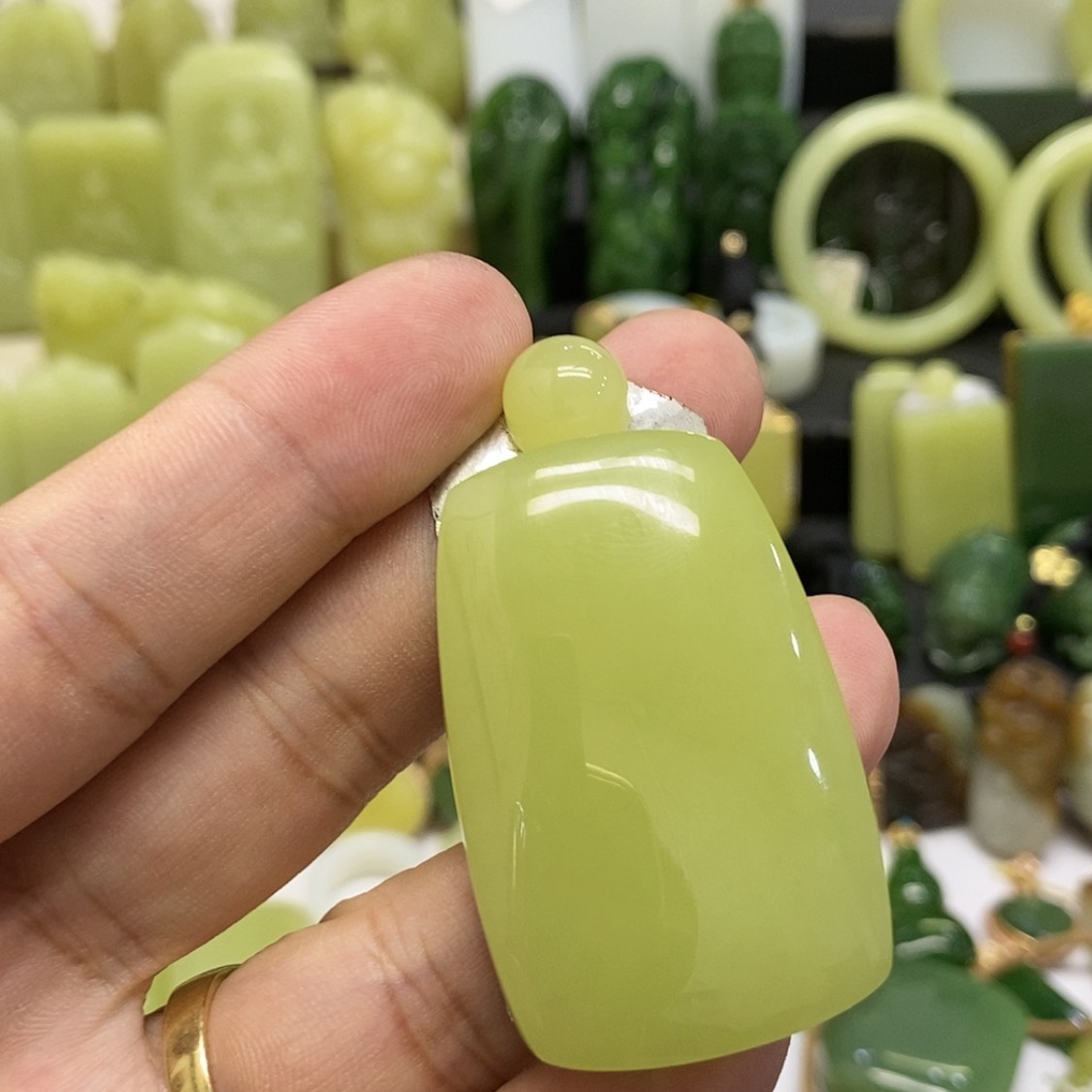 【闪购商品】和田玉未镶嵌颈饰明*