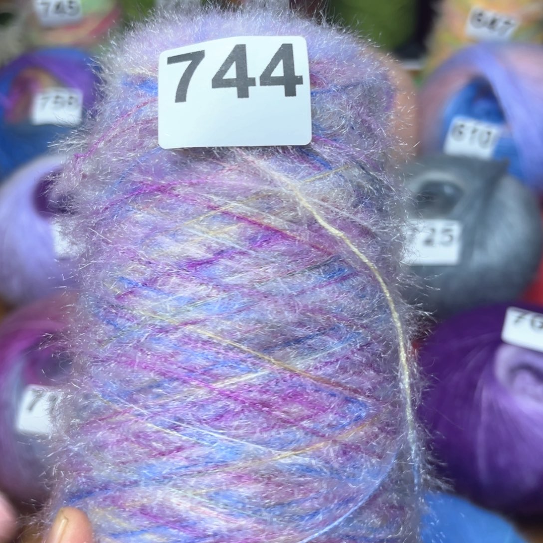 织绣744号姹紫嫣红真丝猫毛