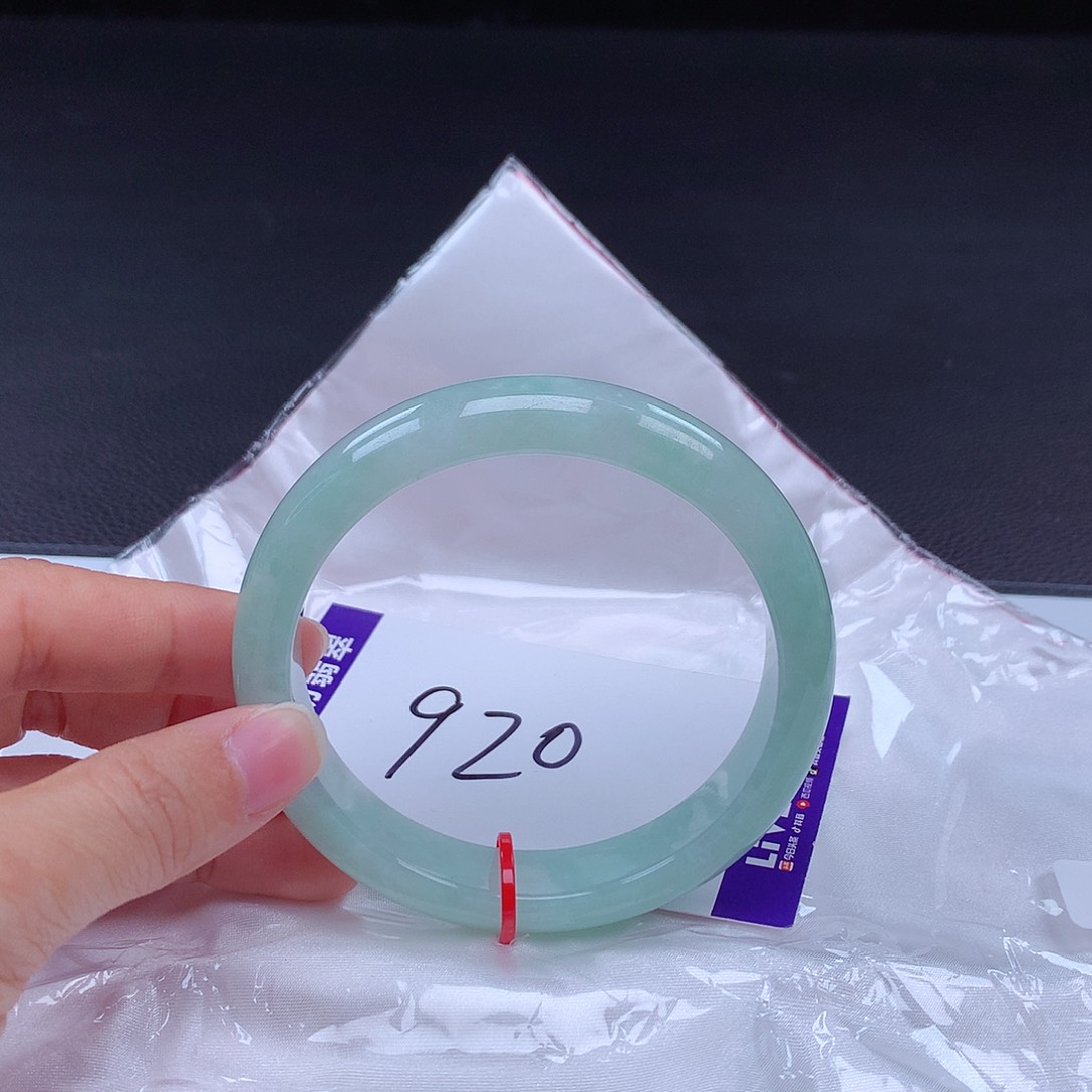 翡翠手镯未镶嵌手镯001142