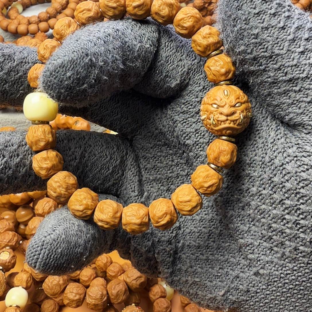 猴头核桃手串龙蛇加唐诗加龙头金