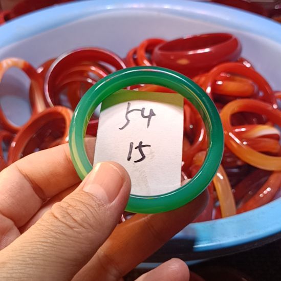 玛瑙/玉髓未镶嵌手镯