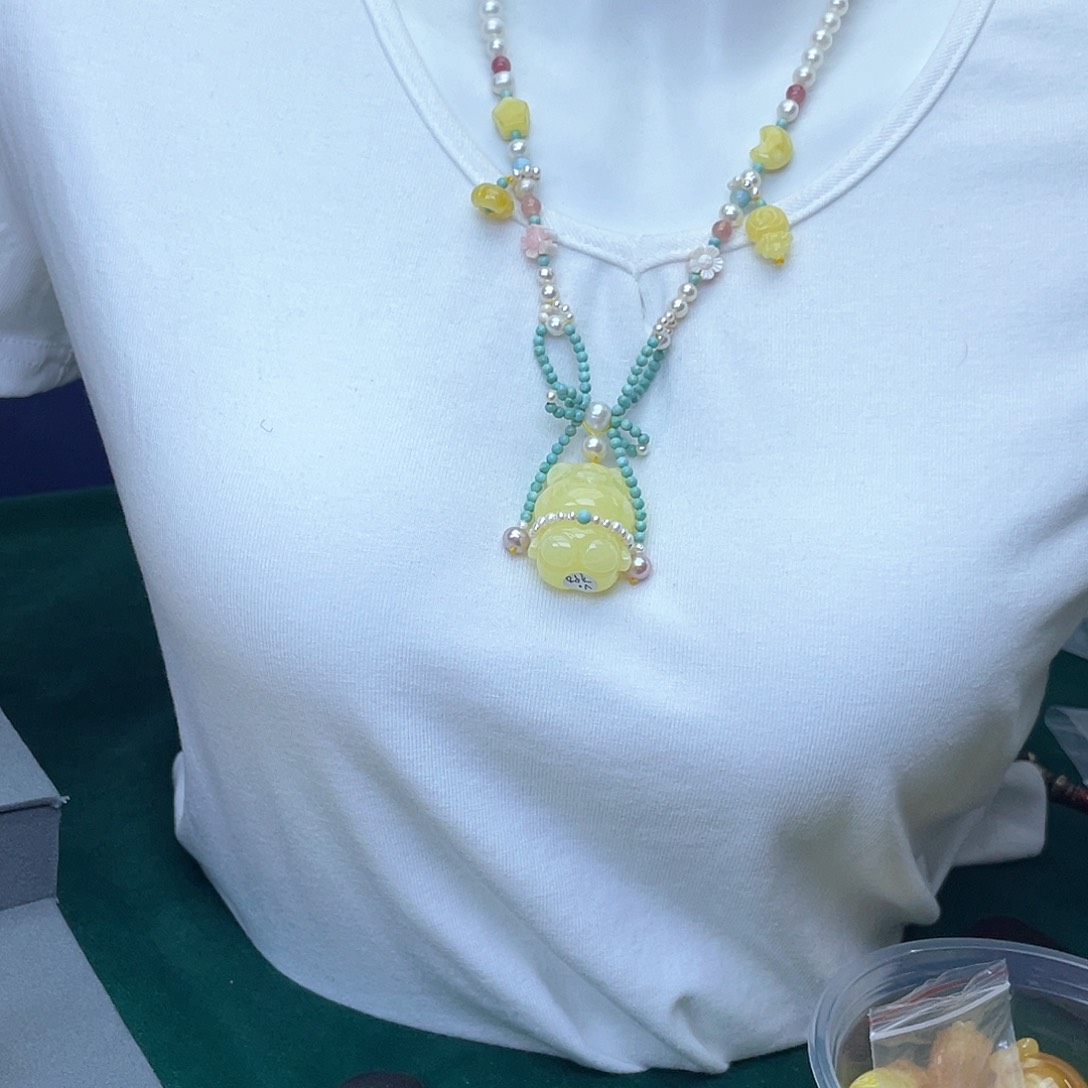 未镶嵌琥珀裸石蜜蜡