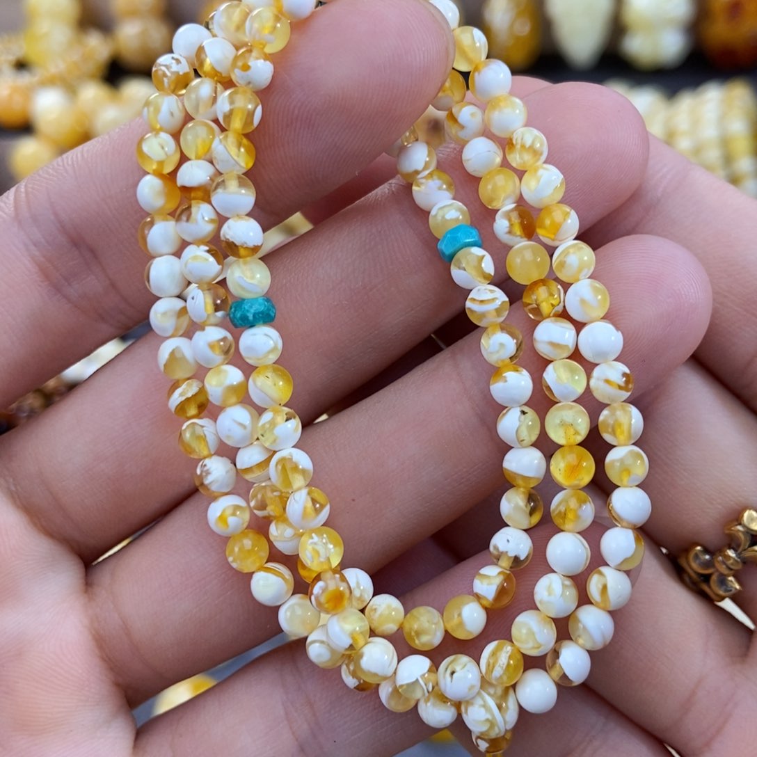 未镶嵌琥珀手链金漆白溶洞