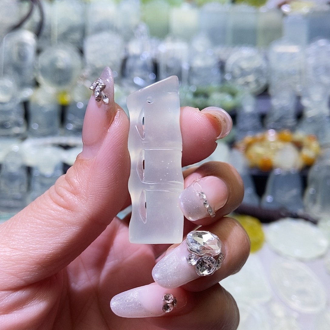 岫玉吊坠未镶嵌吊坠