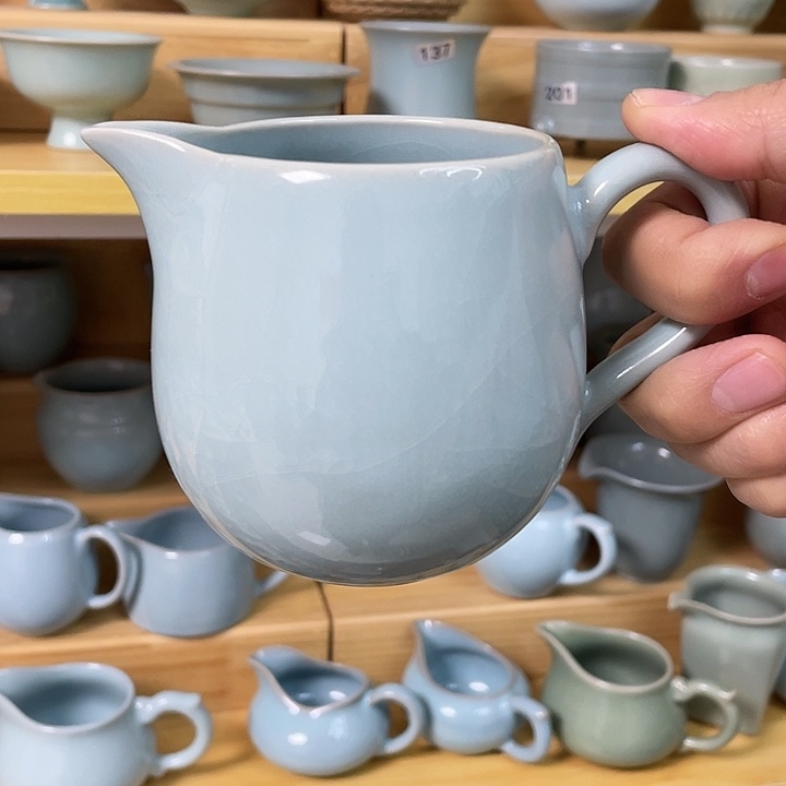 公道杯郗奎奎天青大号龙旦公道杯微微瑕