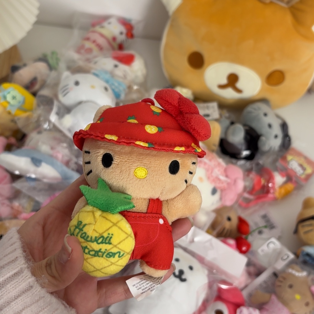 毛绒黑皮红色背带裤