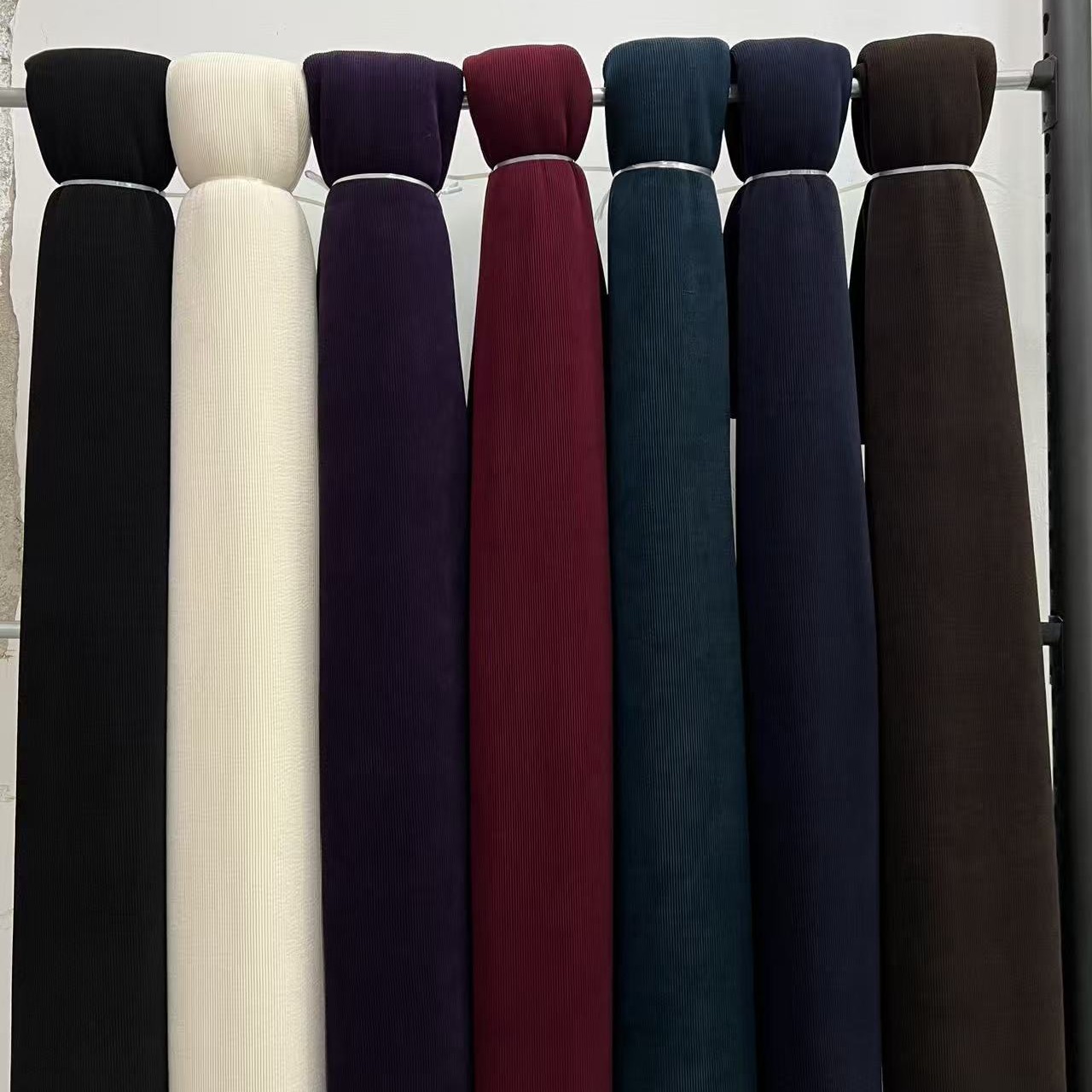 1200克细条雪尼尔.加绒.各种版型裤子面料