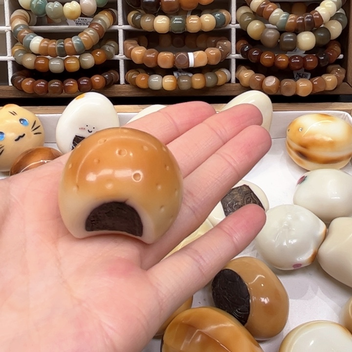 白玉菩提把件1.24.61象牙果把件麻薯微瑕