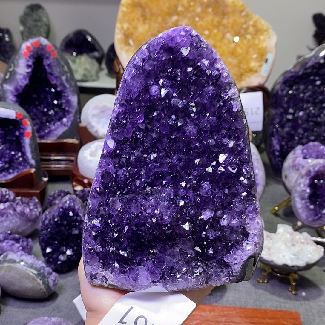 紫晶未镶嵌珠宝半成品