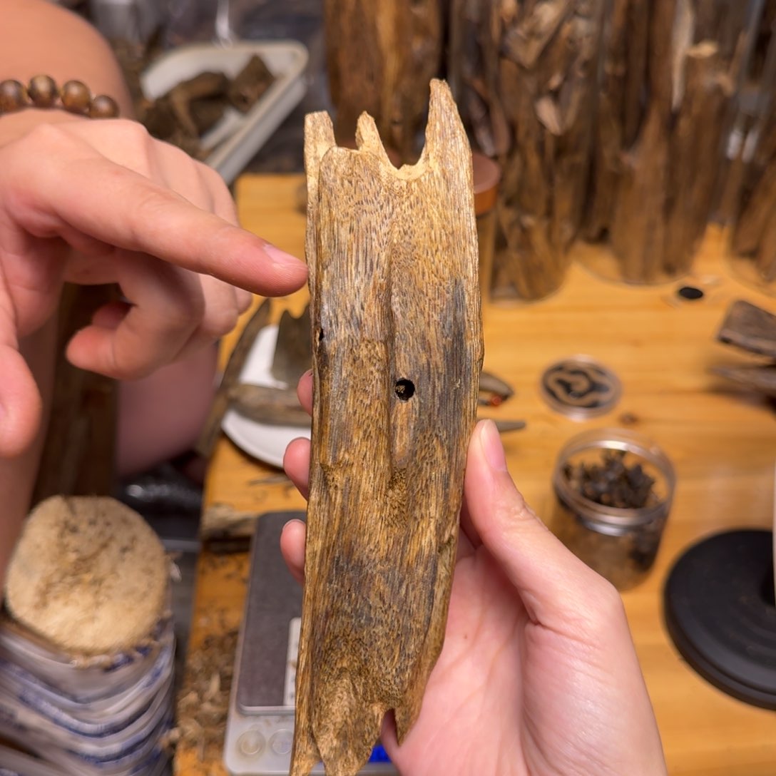 沉香碎屑沉香白棋块料70克