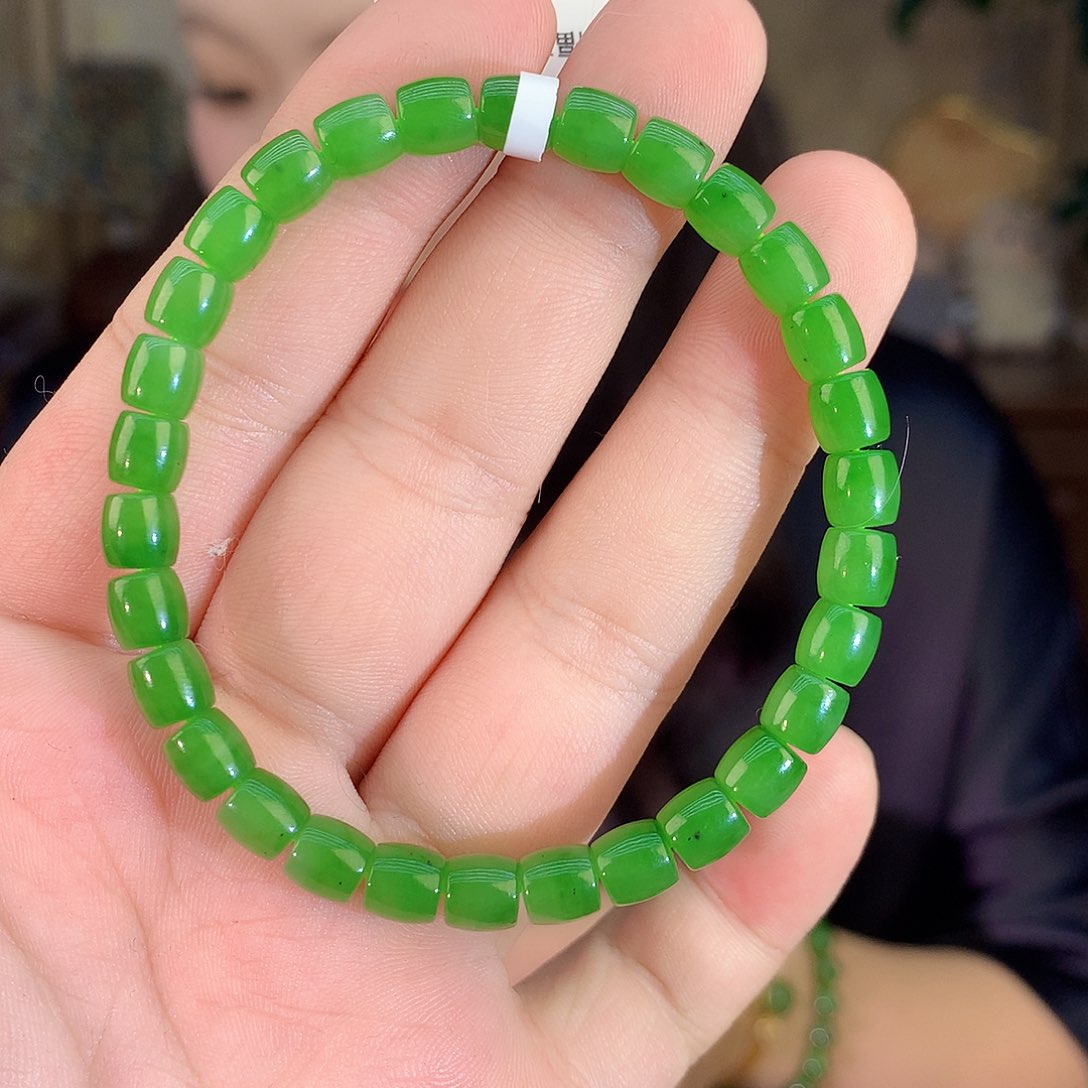 吊坠(不含链)未镶嵌和田玉（碧玉）美*手链