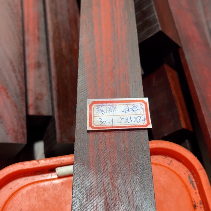 紫檀木类端景台貳*