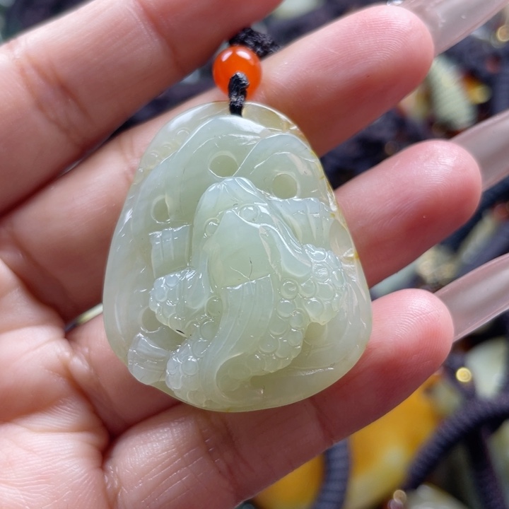 和田玉颈饰未镶嵌