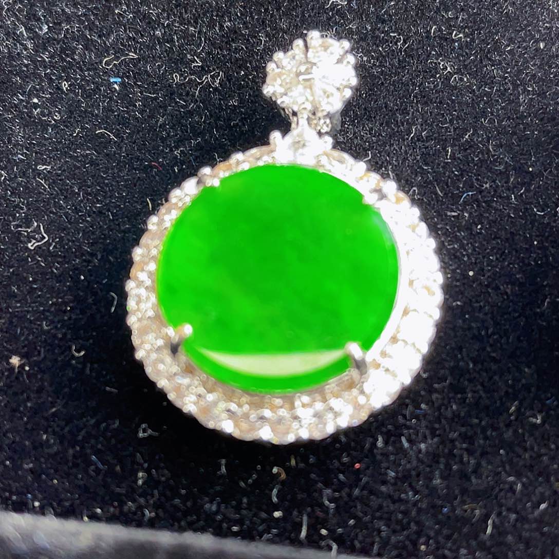 翡翠吊坠(不含链)未镶嵌