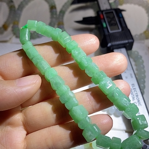 未镶嵌定制翡翠翡翠