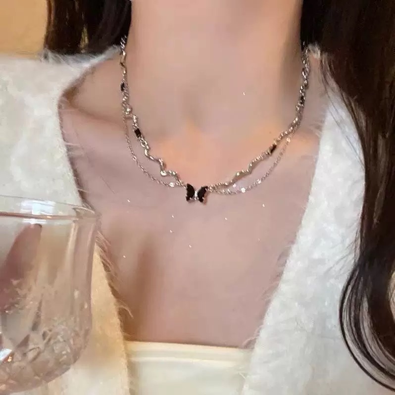 合金项链  左上角参与福袋 轻奢蝴蝶结项链高级气质款合金设计感