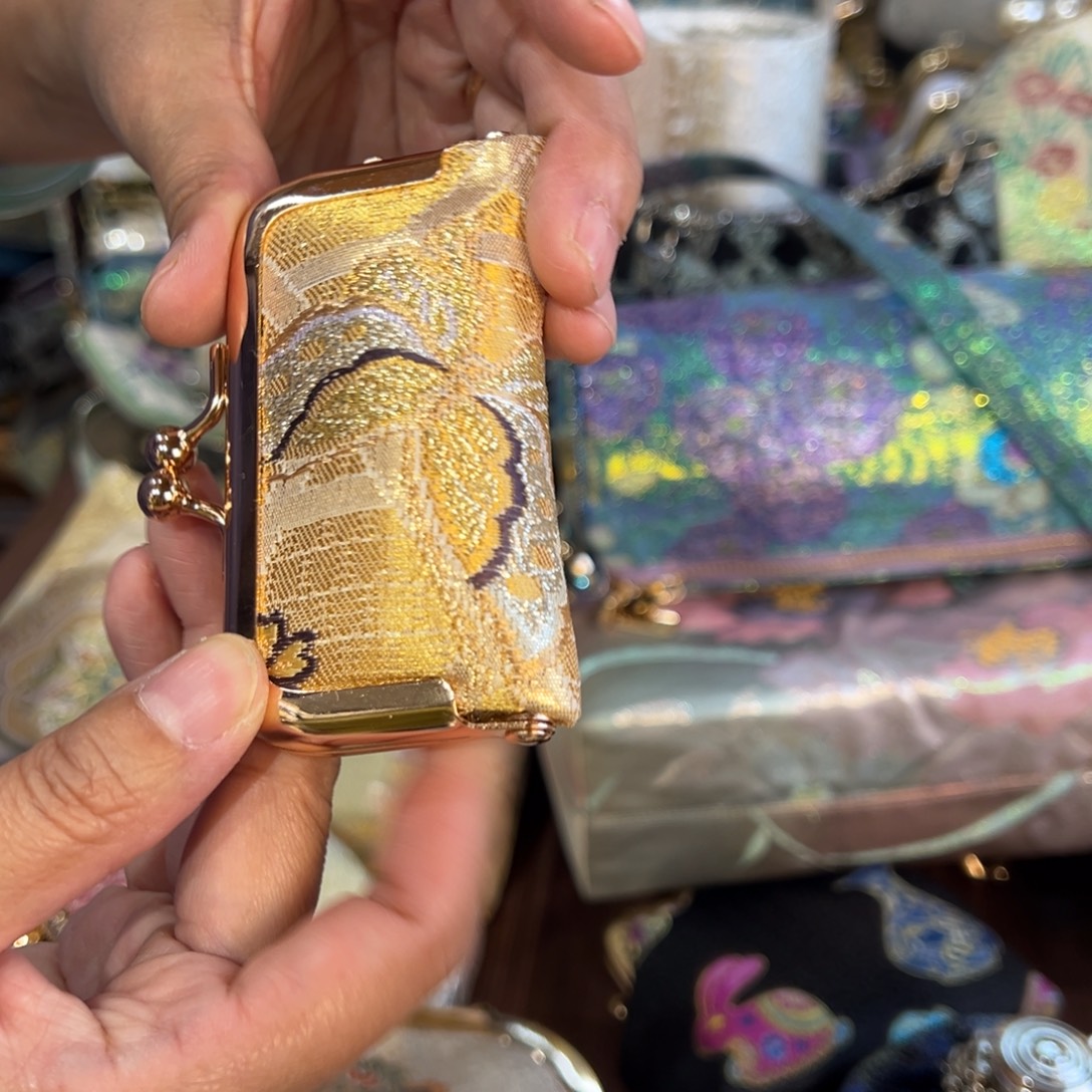 织绣指甲刀包福利不退换