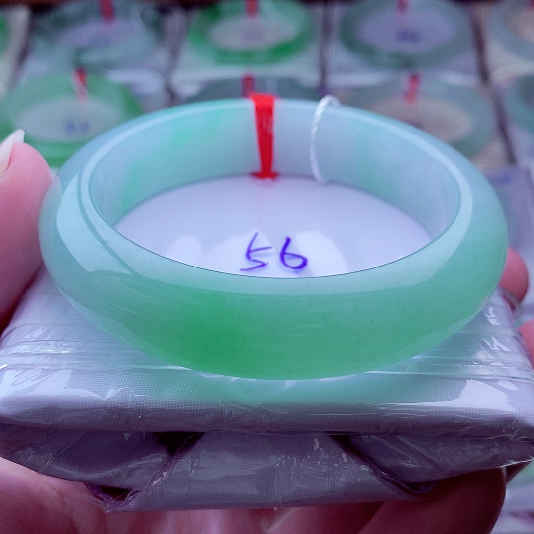 翡翠未镶嵌手镯330大轮胎翠绿半山半水冰润冰胶