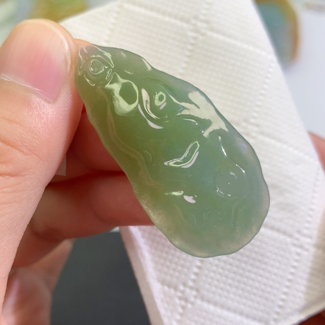 【闪购商品】翡翠未镶嵌颈饰