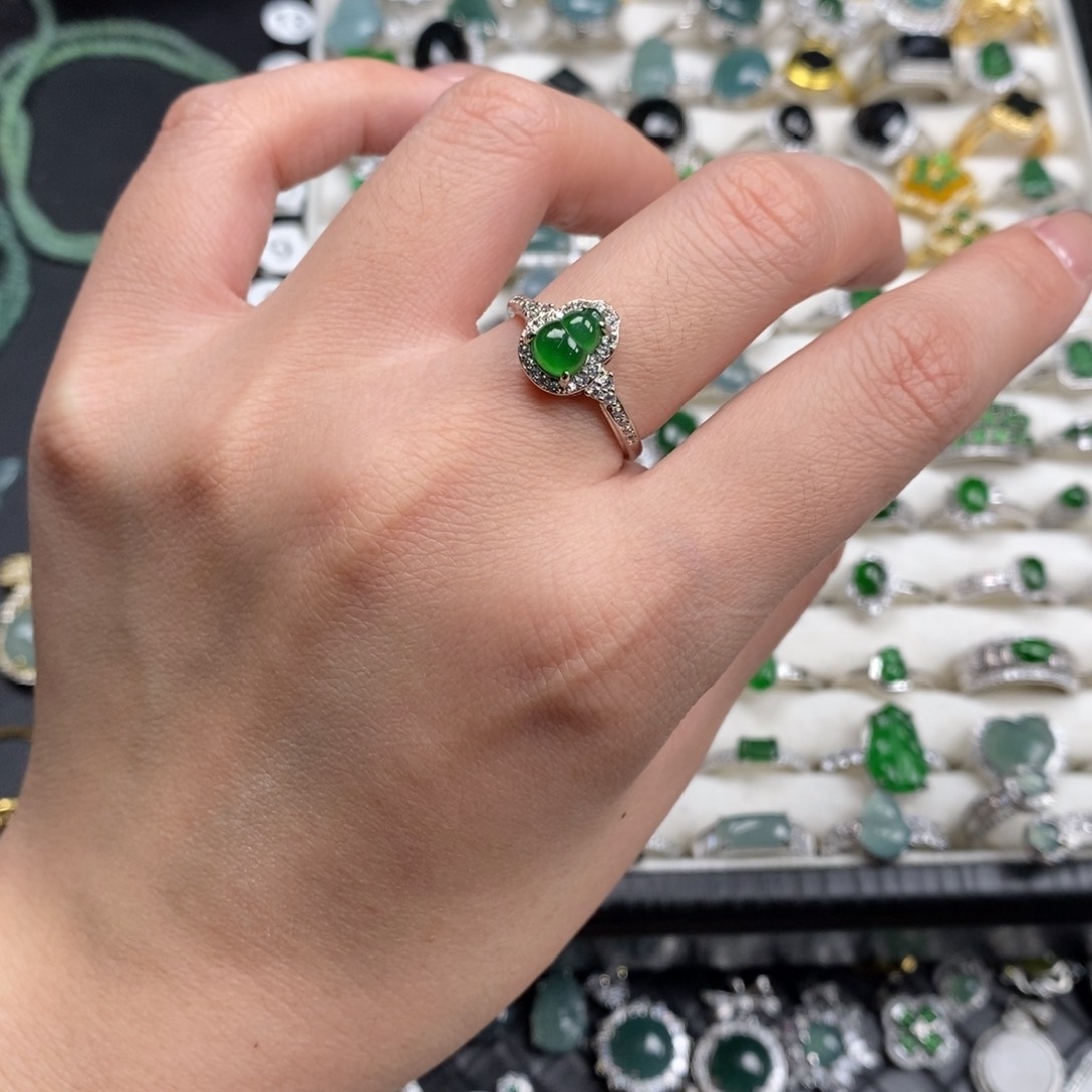 未镶嵌挂件翡翠翡翠