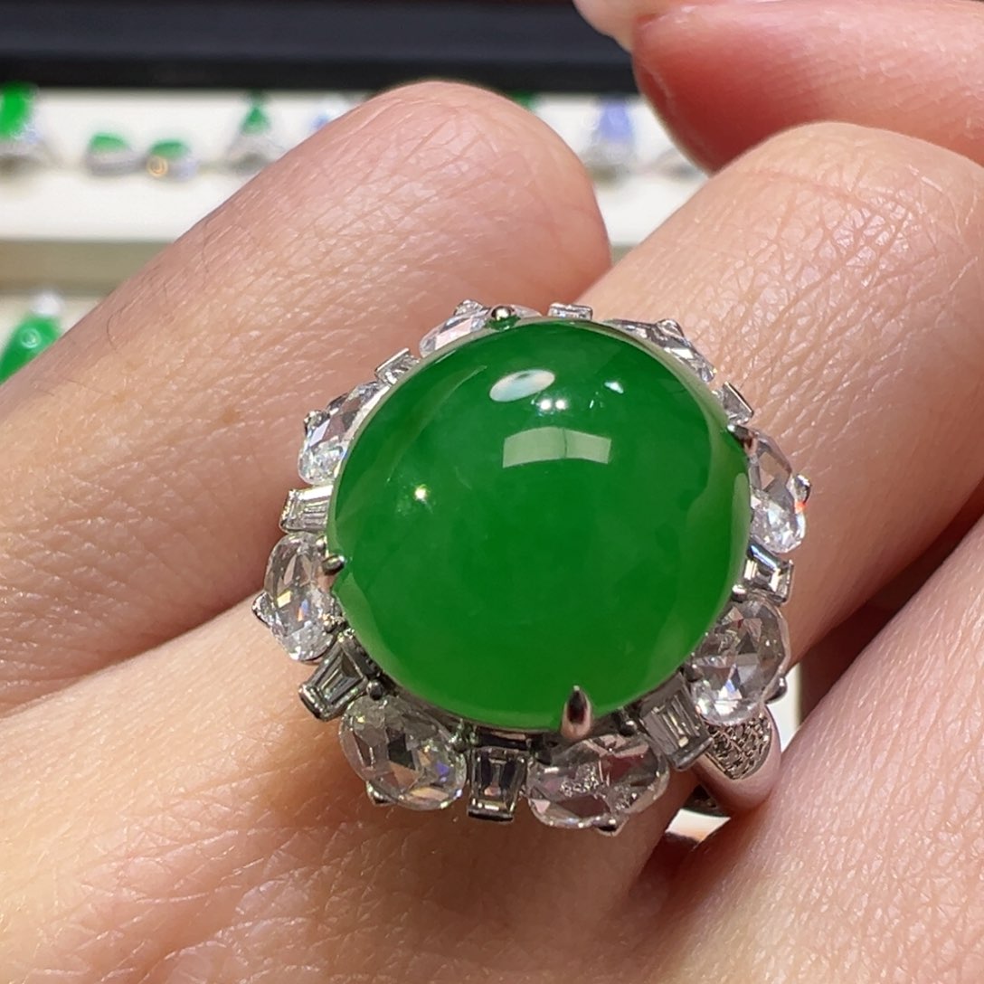 翡翠戒指18K金镶嵌收到货48小时鉴赏期