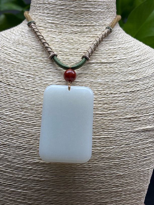 73天然和田玉白玉平安无事牌，57.37.9.5mm孤品经典，