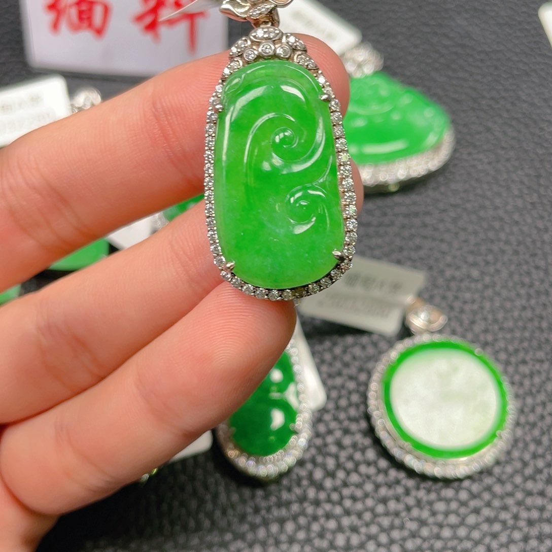 【闪购商品】翡翠吊坠(不含链)银S925镶嵌