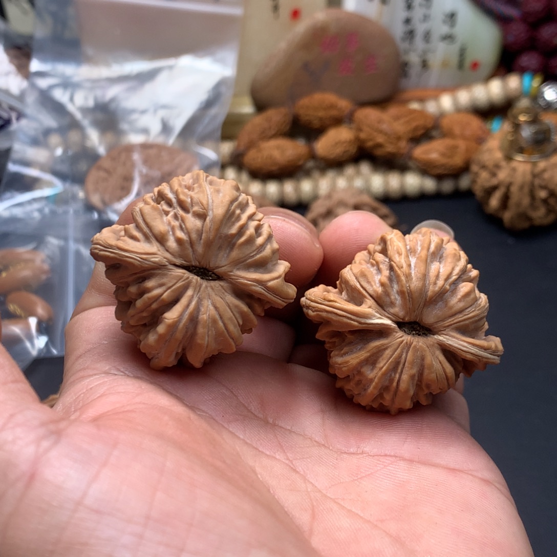 文玩核桃把件四座楼