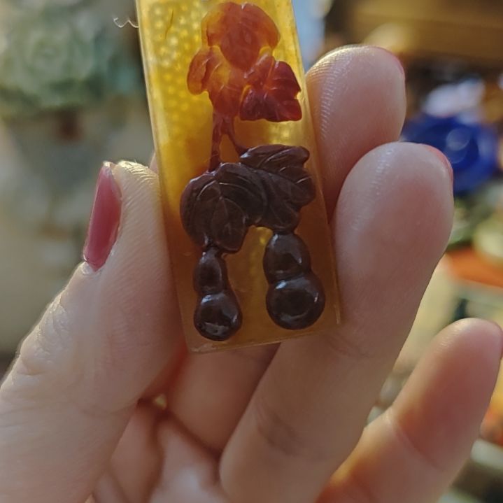石英质玉（黄龙玉）合金颈饰