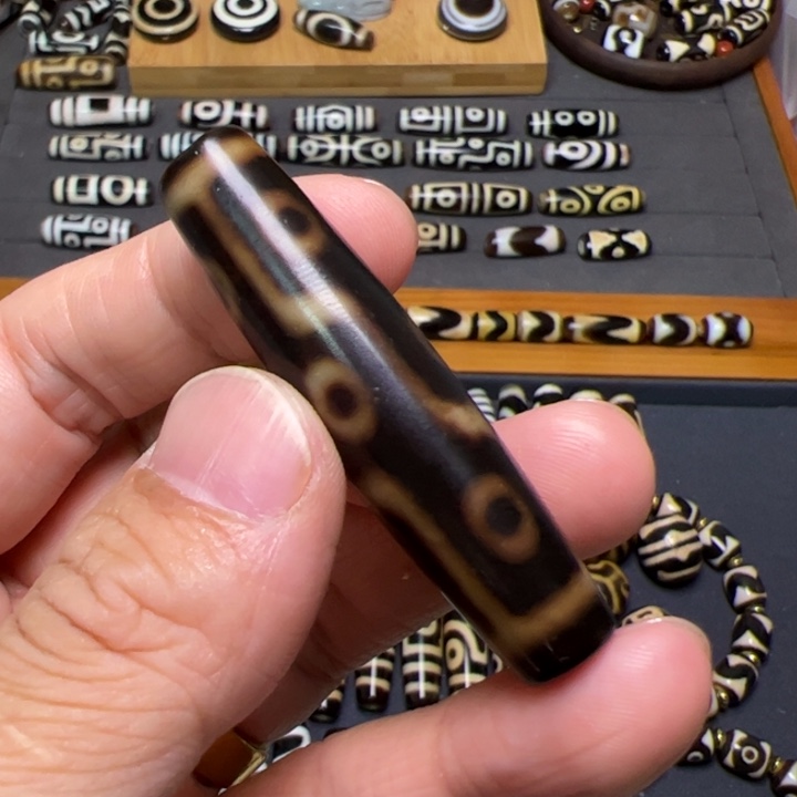 玛瑙/玉髓颈饰未镶嵌墨****城