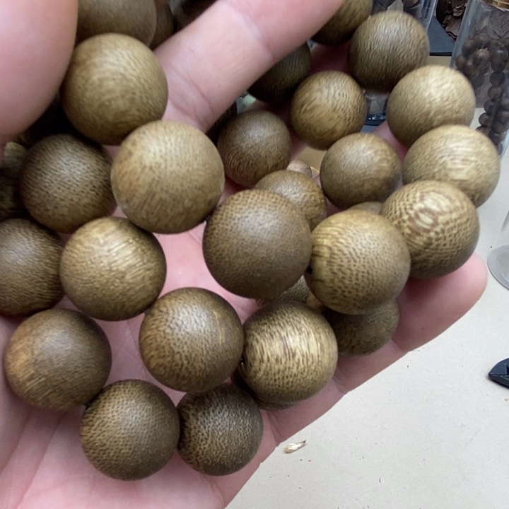 沉香沉香碎屑越南芽庄野生白奇1.8