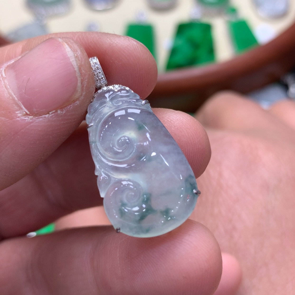 【闪购商品】翡翠颈饰18K金镶嵌如意