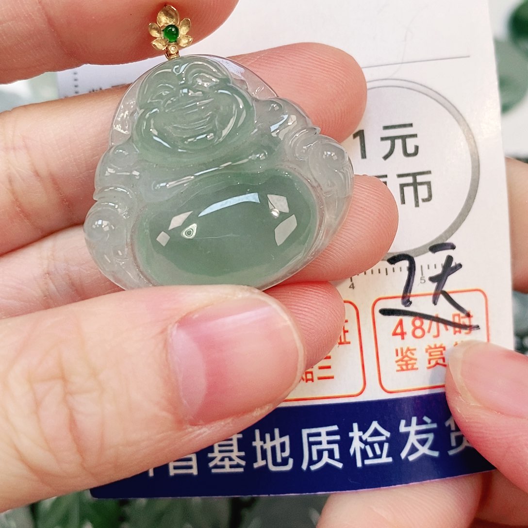 翡翠颈饰18K金镶嵌吊坠