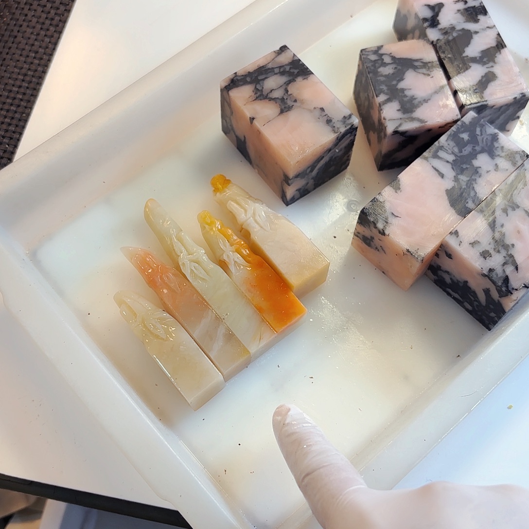 菊***子青田石印石这些问题在很多