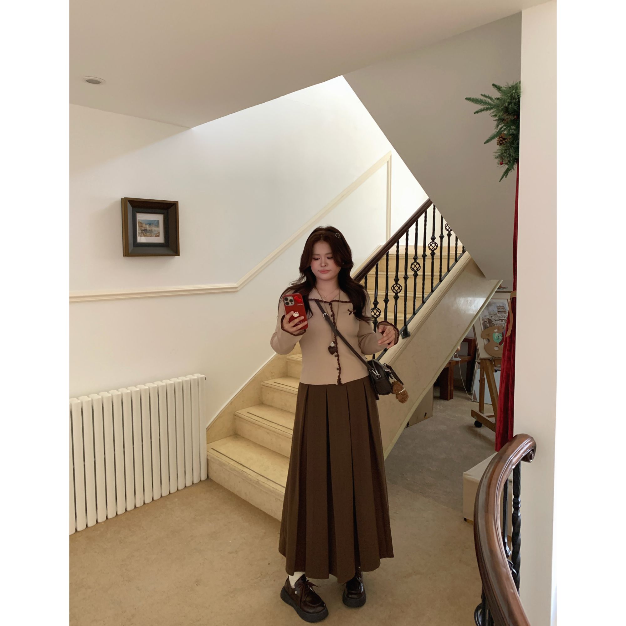 【焙暖蕴柔】大头婷丫丫微胖气质燕麦色针织毛衣长款半裙套装 L8378