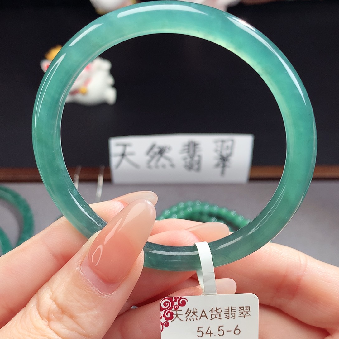 翡翠手镯（圆镯）未镶嵌