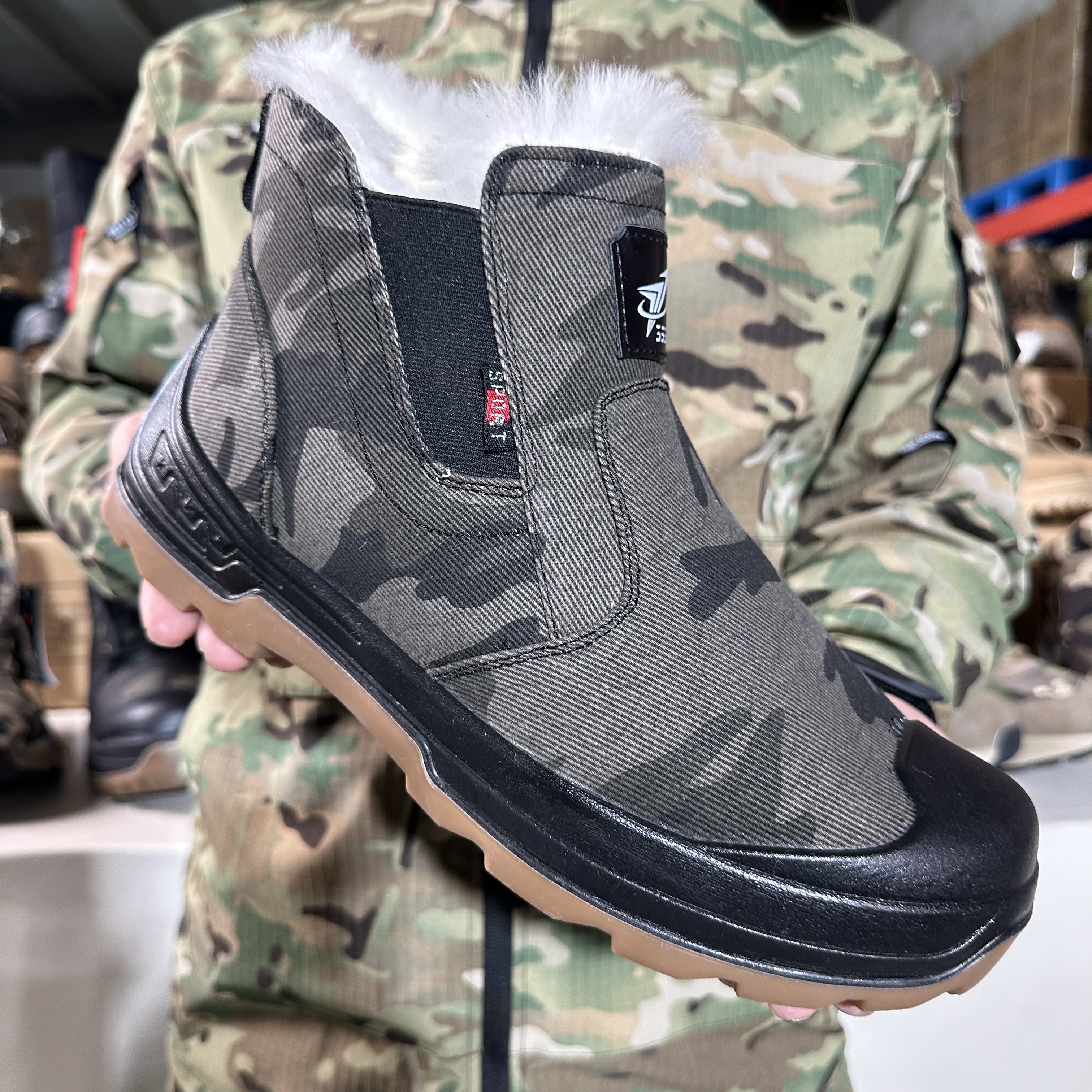 5号3537冬季零下超轻厚底一脚蹬防寒靴纯羊毛雪地靴防滑户外棉鞋