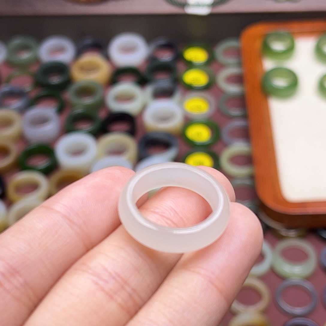 和田玉戒指未镶嵌11码冰白 