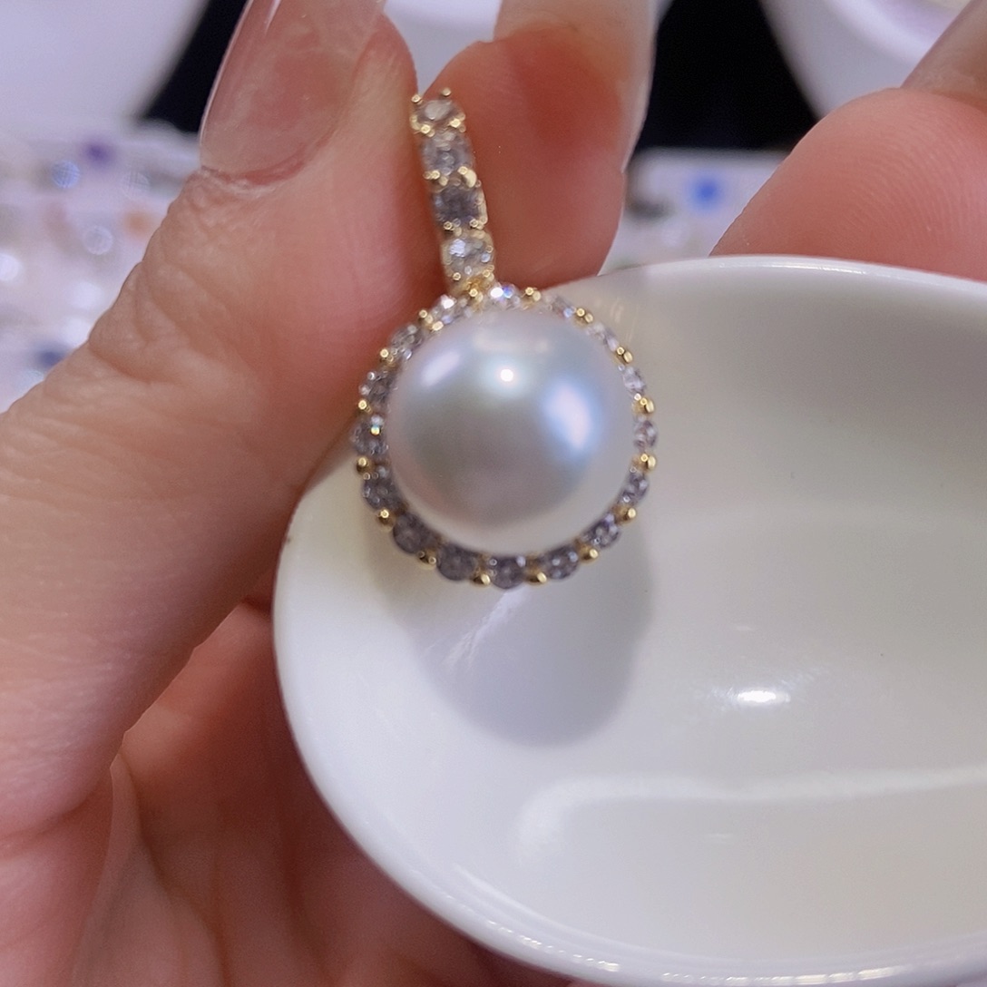 淡水珍珠合金颈饰