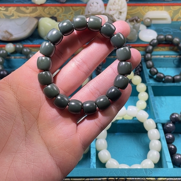 手链未镶嵌和田玉