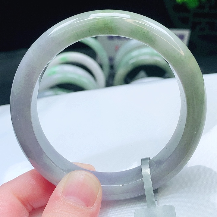 翡翠未镶嵌手镯245