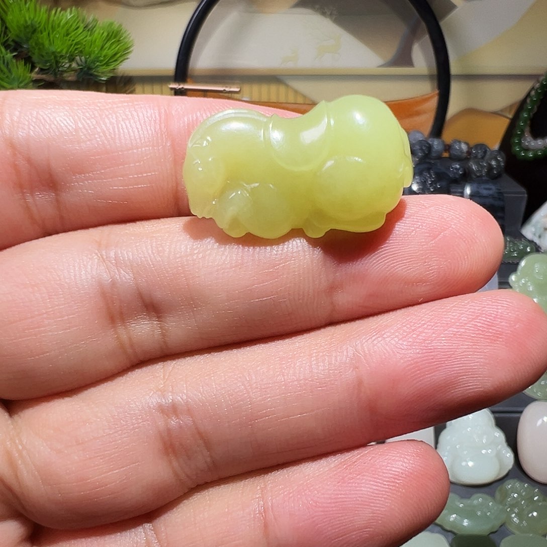 和田玉（黄玉）未镶嵌颈饰