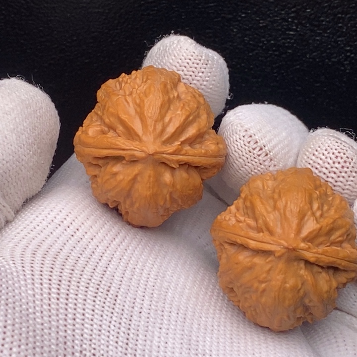 文玩核桃把件八棱