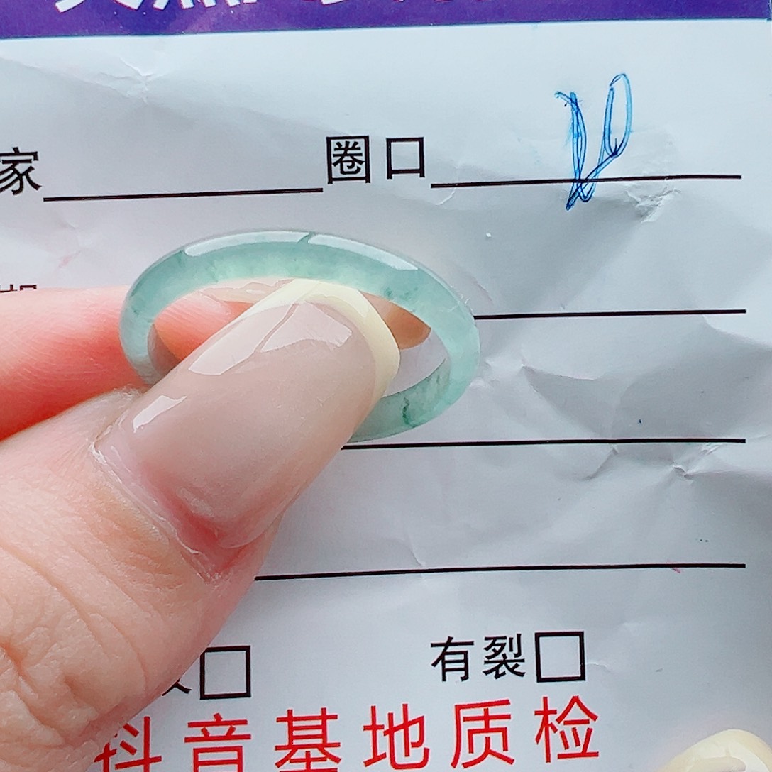 未镶嵌戒指翡翠d****.戒圈