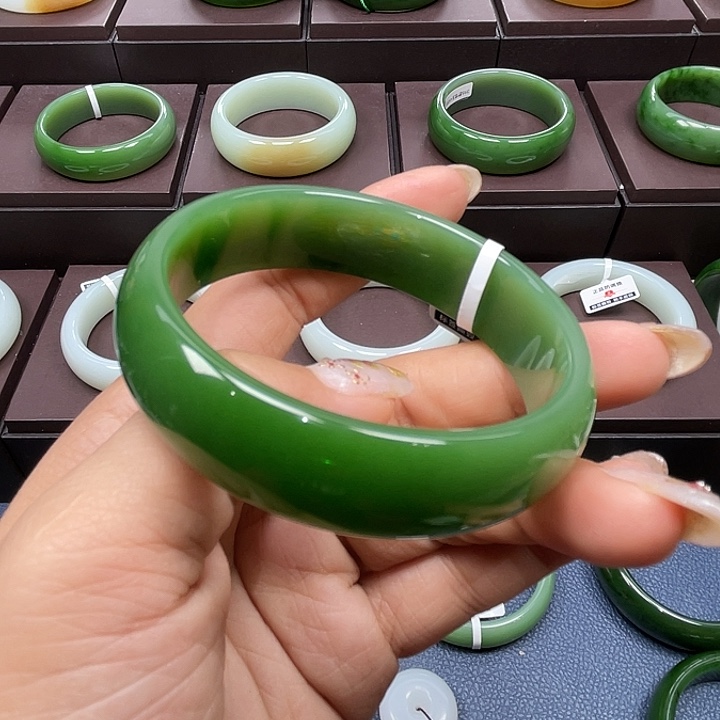 和田玉（碧玉）未镶嵌手镯61圈口可带