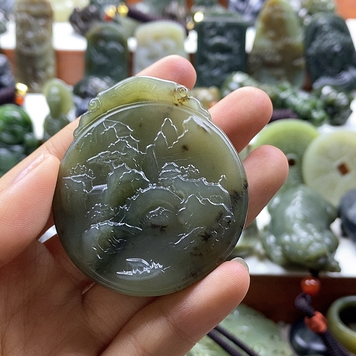 和田玉颈饰未镶嵌