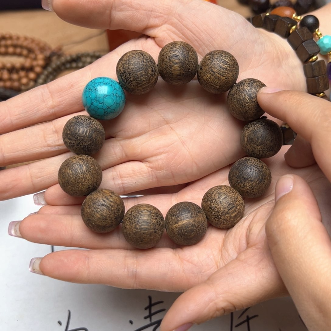 大叶紫檀（黑酸枝木类）