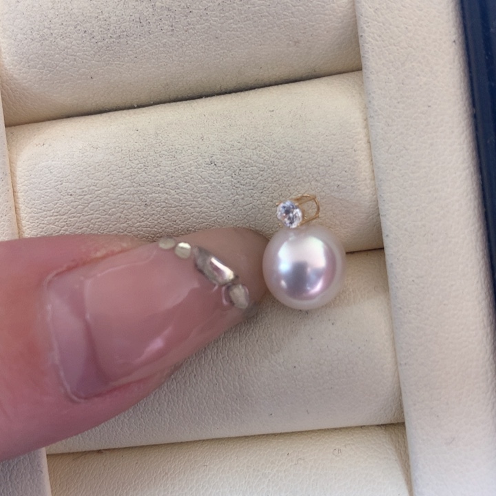 颈饰18K金镶嵌海水珍珠